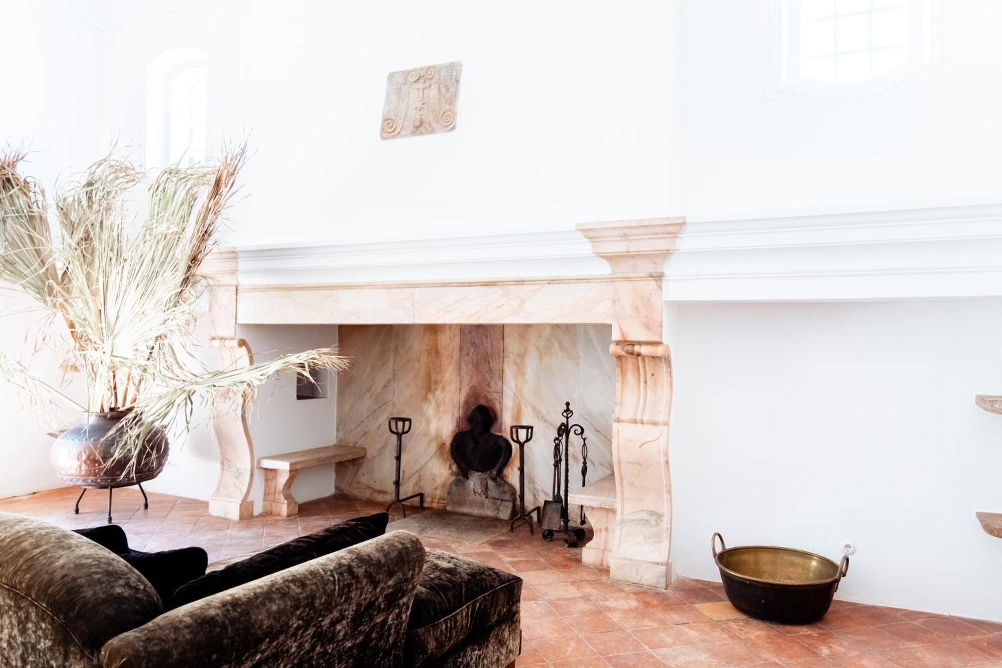 Amada Moura Bed & Breakfast ภายนอก รูปภาพ